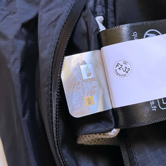 The North Face Men’s Alta Vista Waterproof Black Jacket - Picture 11 of 11